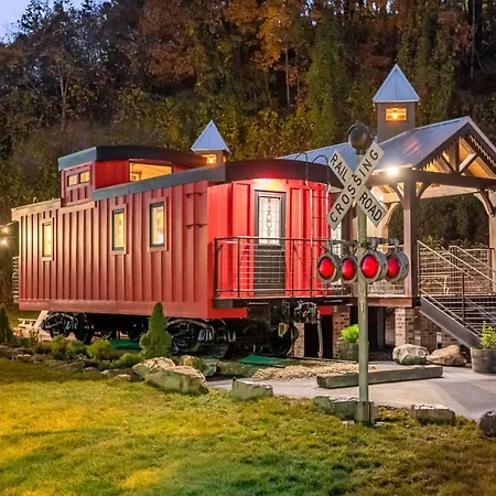 Smoky Mountain Station Villa Pigeon Forge Exterior photo